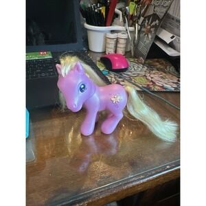 2004 My Little Pony Doseydotes Target Exclusive G3 MLP Butterfly Purple